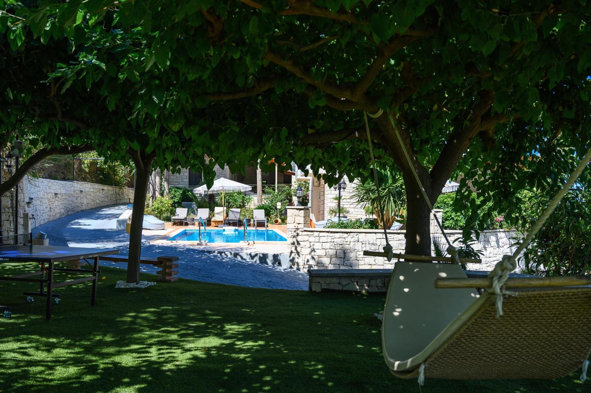 Kipo Paradiso Spa, Yoga & Gym Resort Kirianna Buitenkant foto